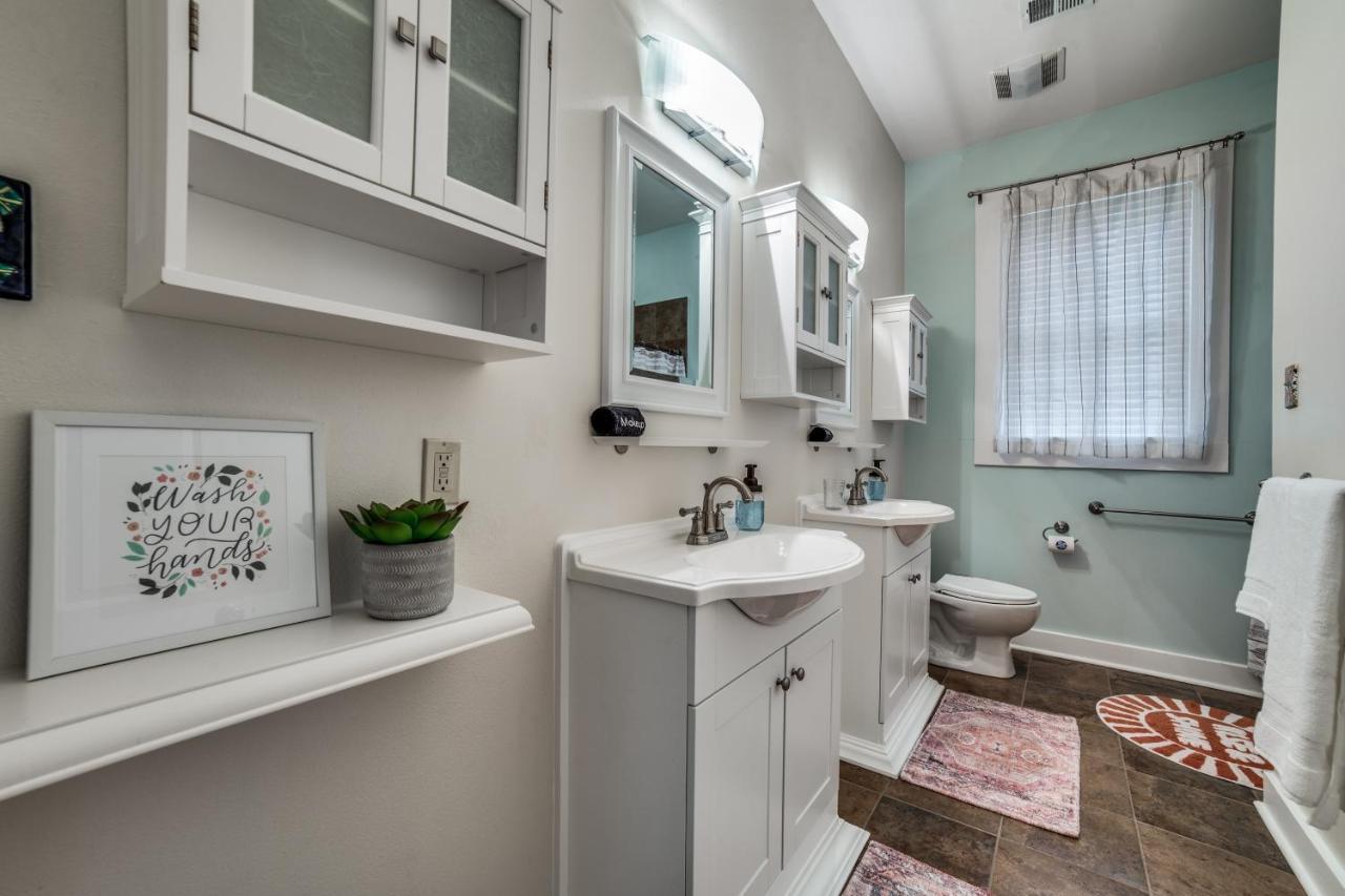 Downtown Historic 2Bdrm, Walk To Riverwalk, Alamo; Beautifully Renovated! San Antonio Zewnętrze zdjęcie