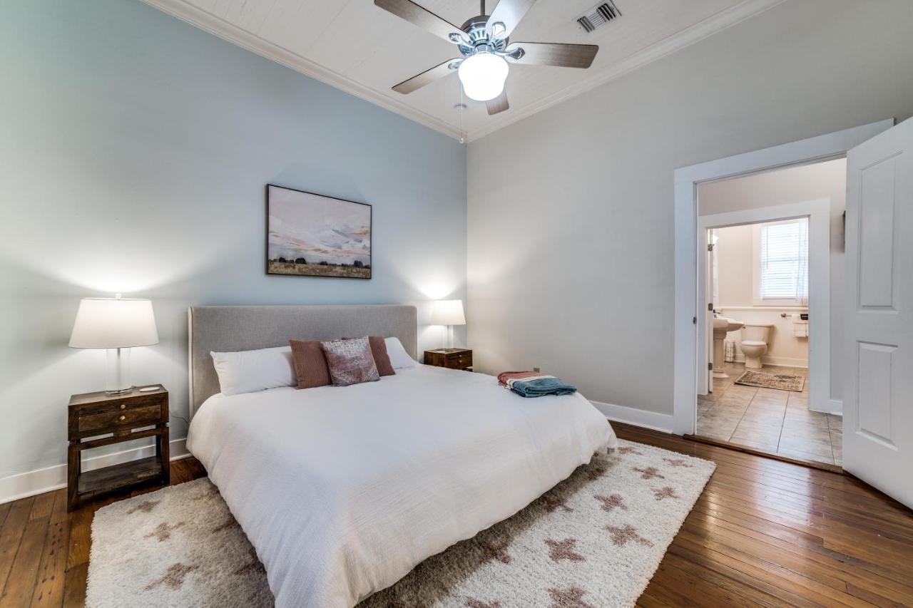 Downtown Historic 2Bdrm, Walk To Riverwalk, Alamo; Beautifully Renovated! San Antonio Zewnętrze zdjęcie