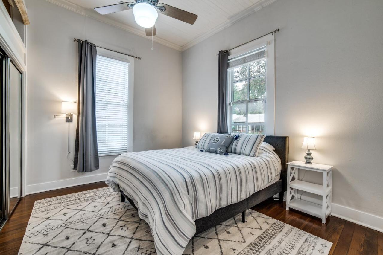 Downtown Historic 2Bdrm, Walk To Riverwalk, Alamo; Beautifully Renovated! San Antonio Zewnętrze zdjęcie