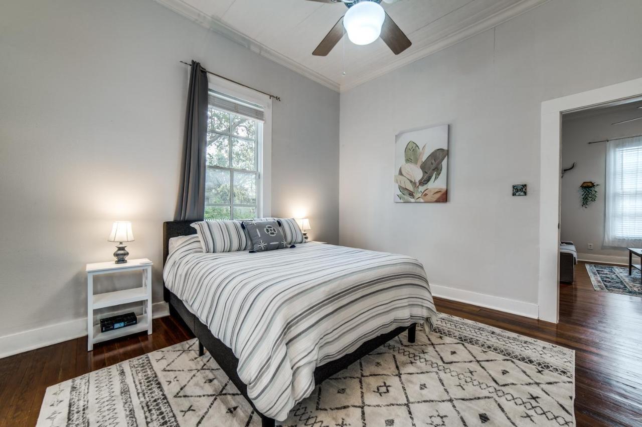 Downtown Historic 2Bdrm, Walk To Riverwalk, Alamo; Beautifully Renovated! San Antonio Zewnętrze zdjęcie