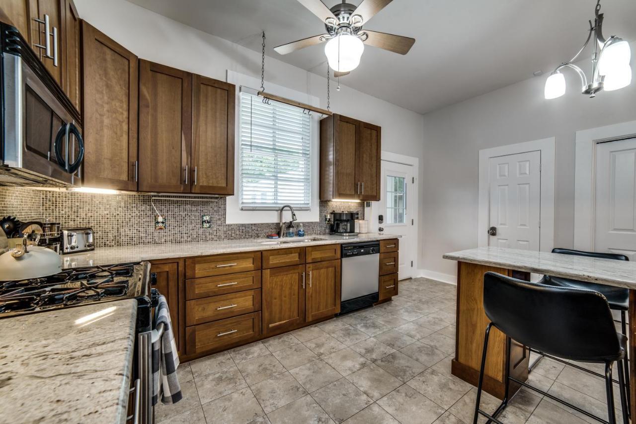 Downtown Historic 2Bdrm, Walk To Riverwalk, Alamo; Beautifully Renovated! San Antonio Zewnętrze zdjęcie